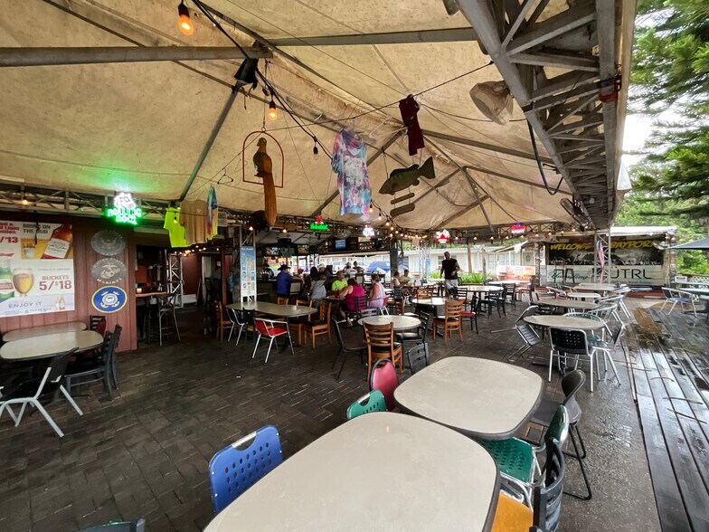 More Photos Of 4835 Cortez Blvd, Spring Hill Restaurant For Sale