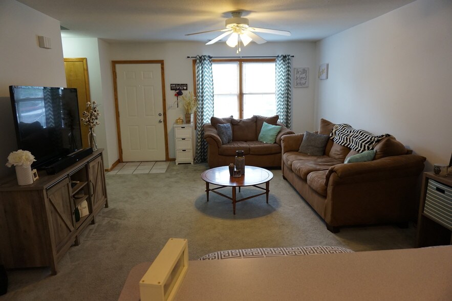 More Photos Of 215 Grover St, Warrensburg Apartments For Sale