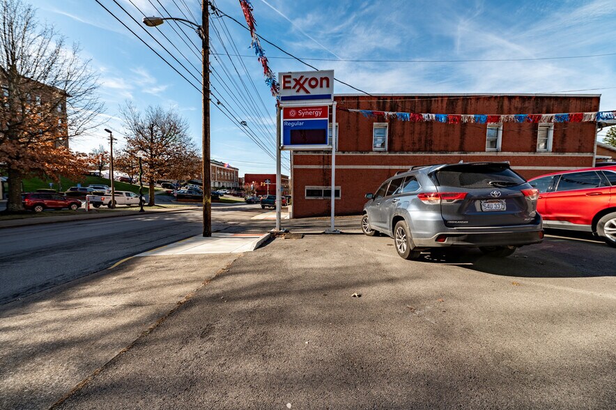 More Photos Of 414 Corbin Pl, Fairmont Land For Sale