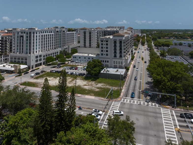 More Photos Of 301 Altara Ave, Coral Gables Apartments For Sale
