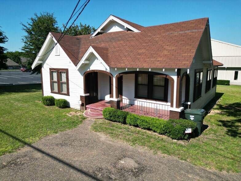 More Photos Of 3722 Old Bullard Rd, Tyler Medical For Lease