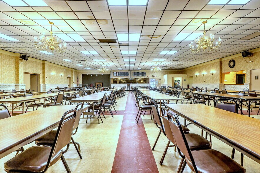 More Photos Of 560 Woodward Ave, New Haven Flex For Sale