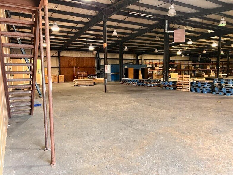 More Photos Of 4067 New Getwell Rd, Memphis Industrial For Sale
