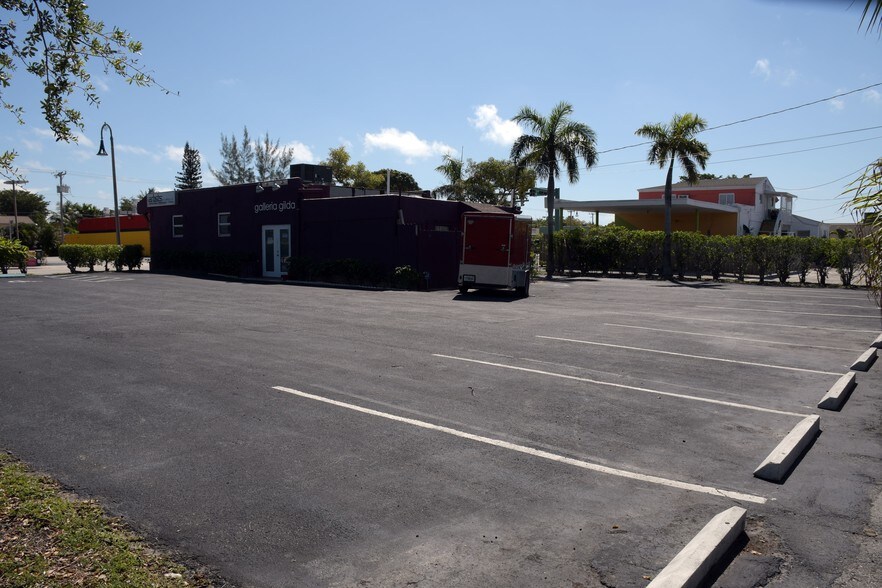 More Photos Of 2211 N Dixie Hwy, Lake Worth Freestanding For Lease