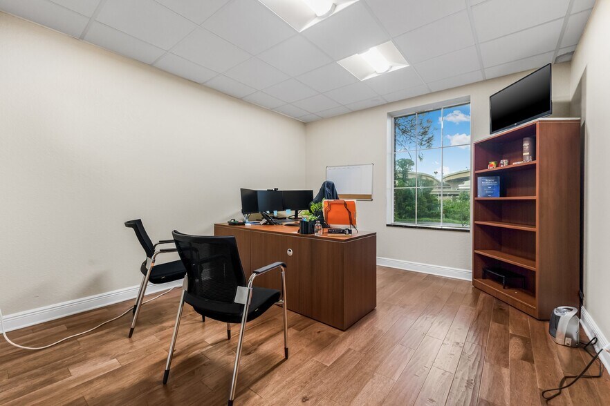 More Photos Of 3615 E Frontage Rd, Tampa Office Residential For Sale