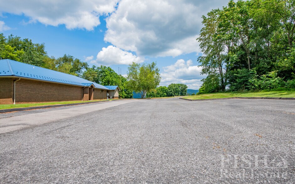 More Photos Of 7129 Nittany Valley Dr, Mill Hall Office For Lease