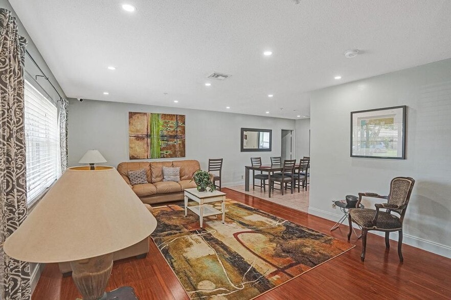 More Photos Of 11937 NW 31st St, Coral Springs Assisted Living For Sale