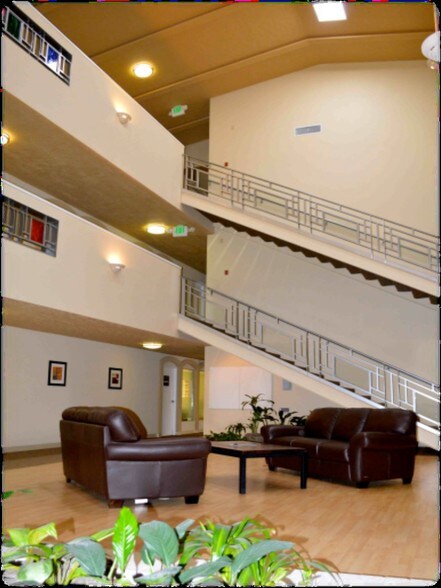 More Photos Of 925 Stevens Dr, Richland Office For Lease