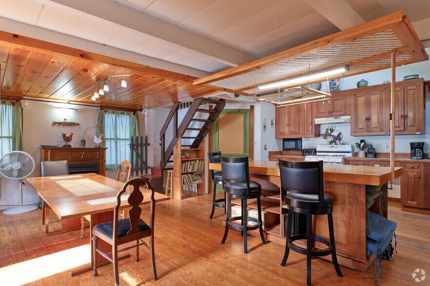 More Photos Of 4966 NY-414, Burdett Specialty For Sale