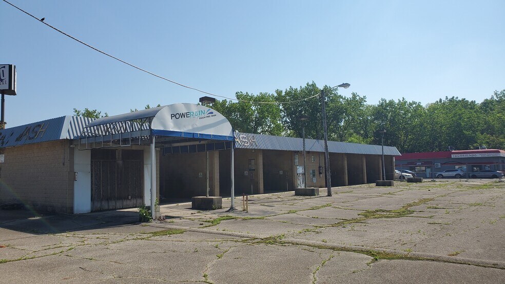 Primary Photo Of 3850 Refugee Rd, Columbus Carwash For Lease
