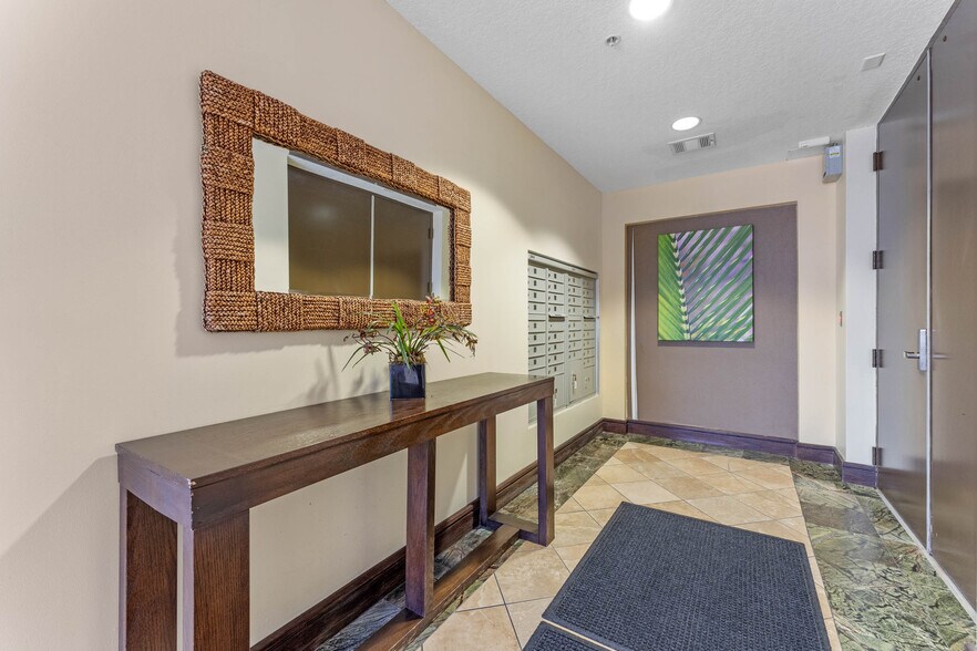 More Photos Of 111 E Monument Ave, Kissimmee Office For Lease