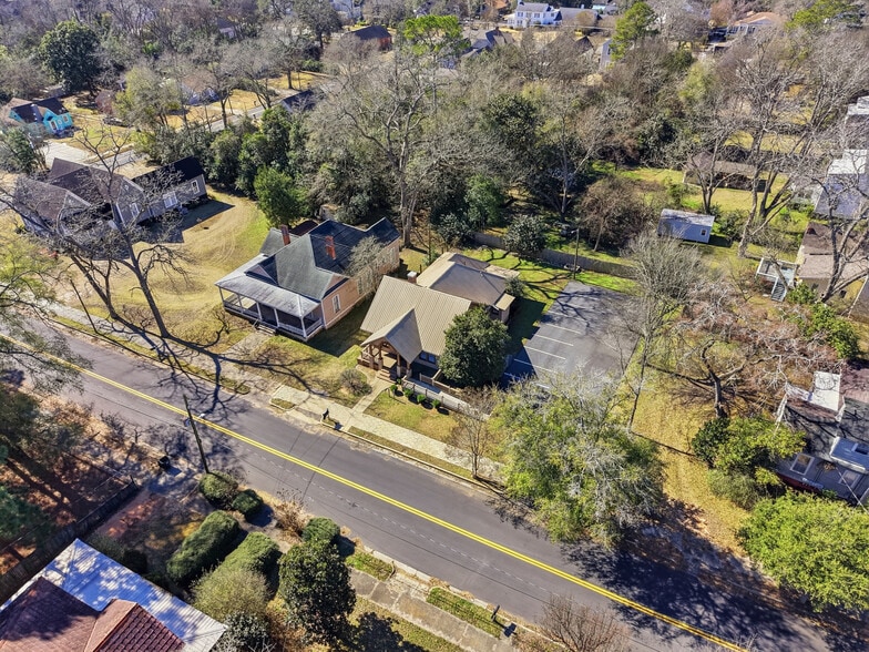 More Photos Of 615 Barlow St, Americus Healthcare For Sale