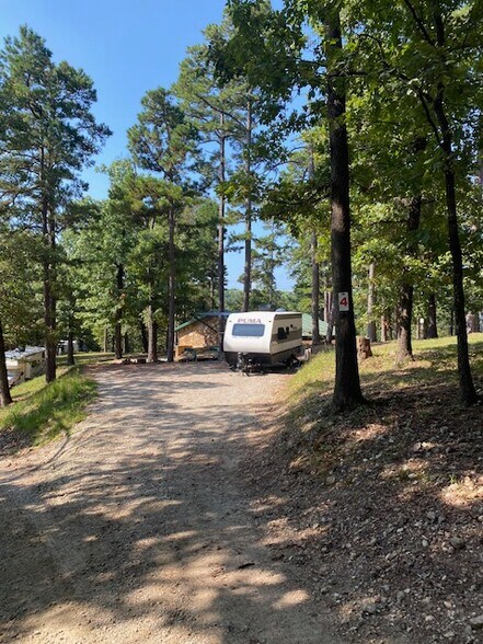More Photos Of 10 Mint Ridge Rd, Eureka Springs Trailer Camper Park For Sale
