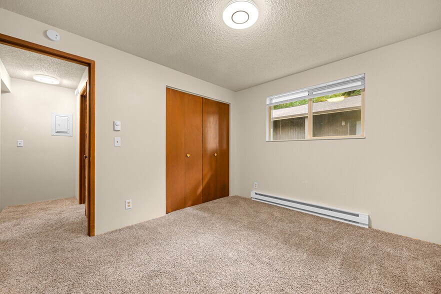 More Photos Of 3330 Northwest Ave, Bellingham Multifamily For Sale