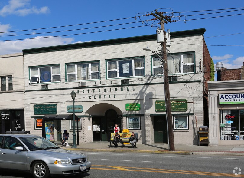 More Photos Of 2425 Grand Ave, Baldwin Office For Sale