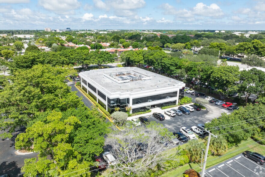 More Photos Of 1000 NW 9th Ct, Boca Raton Medical For Sale