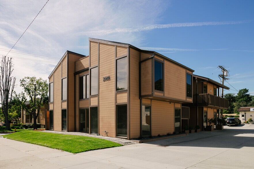 Primary Photo Of 2505 Canada Blvd, Glendale Office For Lease