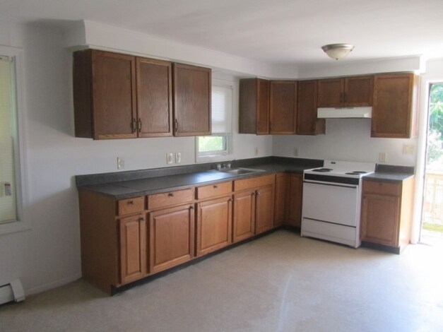 More Photos Of 104 Cherry Ann St, New Haven Multifamily For Sale