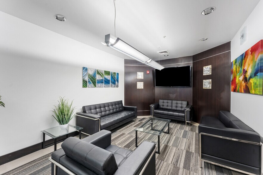 More Photos Of 512 W 800 N, Orem Medical For Lease