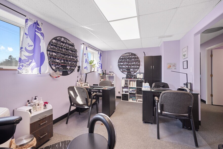 More Photos Of 4680 Dixie Hwy, Waterford Freestanding For Sale