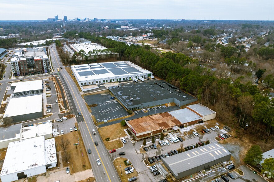 More Photos Of 2319 Atlantic Ave, Raleigh Manufacturing For Lease