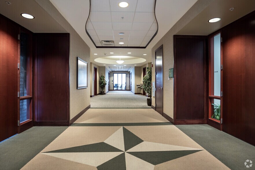 More Photos Of 6400 Sheridan Dr, Buffalo Office For Lease