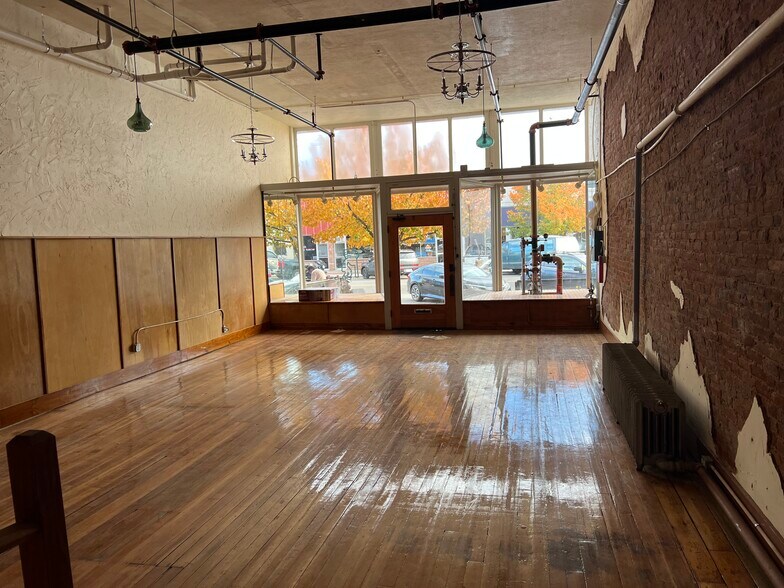 More Photos Of 621-623 Main St, Canon City Storefront For Lease