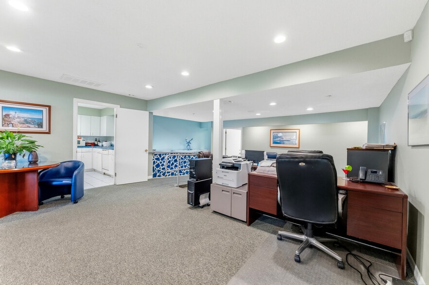 More Photos Of 130 Pinellas Way N, Saint Petersburg Office For Sale