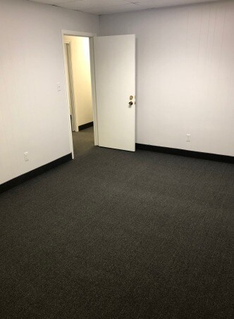 More Photos Of 1606 109th St, Grand Prairie Light Distribution For Lease
