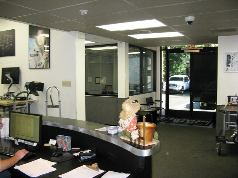 More Photos Of 870 Vine St, Los Angeles Office For Lease