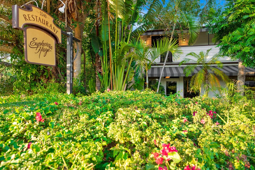 More Photos Of 571 Saint Judes Dr, Longboat Key Apartments For Sale