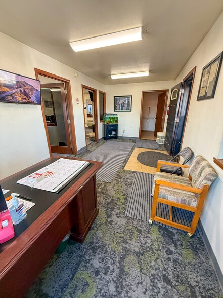 More Photos Of 1514 S 18th St, Yakima Auto Dealership For Sale