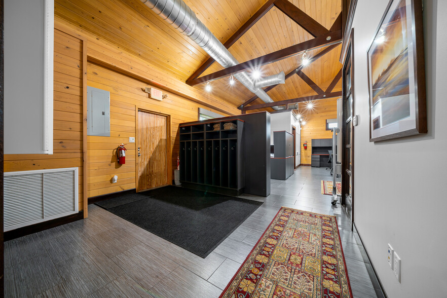 More Photos Of 5830 W Gulf To Lake Hwy, Crystal River Office For Sale