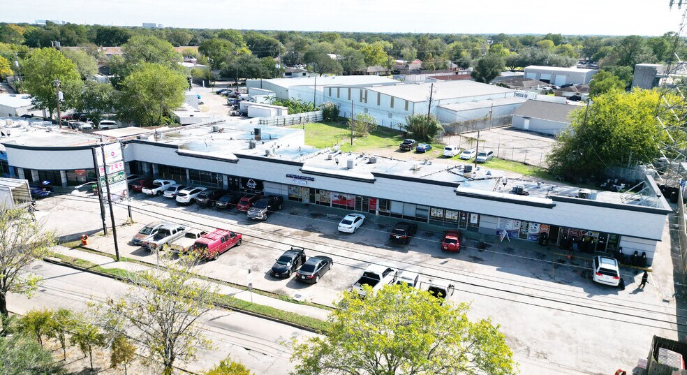 More Photos Of 6417-6433 Bissonnet St, Houston Unknown For Lease