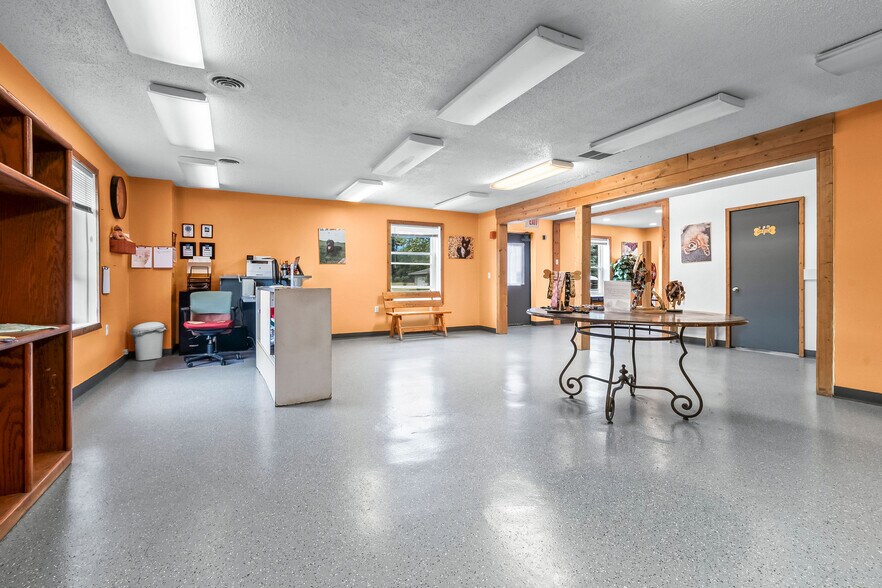 More Photos Of 136 Concord Rd, Jonesville Office For Sale