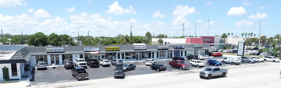 More Photos Of 1105-1167 US Highway 1, Vero Beach Storefront For Lease