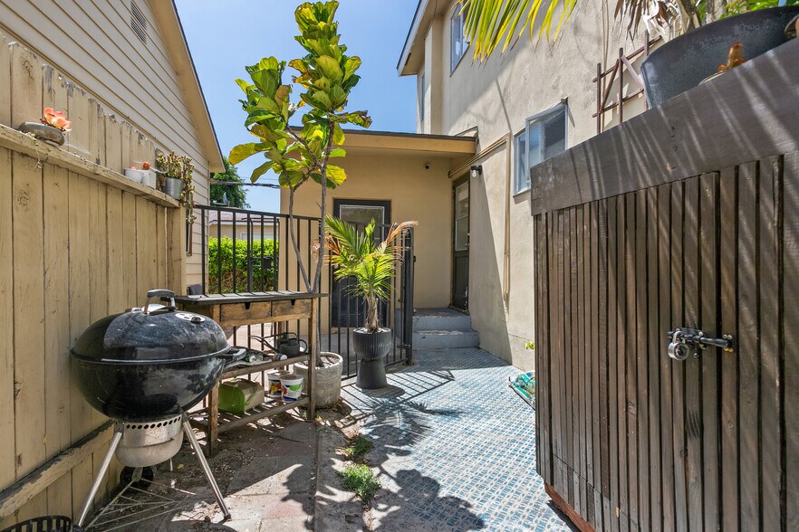 More Photos Of 1519 Missouri St, San Diego Apartments For Sale