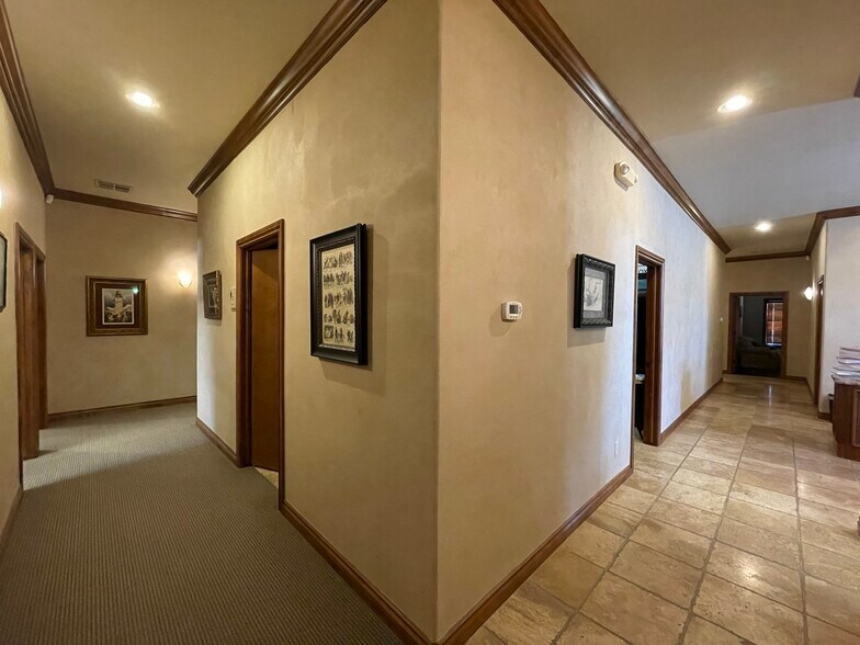 More Photos Of 2933 NW 156th, Edmond Medical For Lease