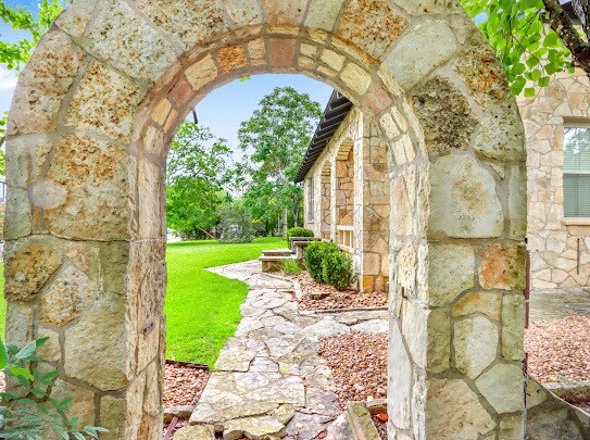 More Photos Of 720 River Rd, Boerne Office Residential For Sale