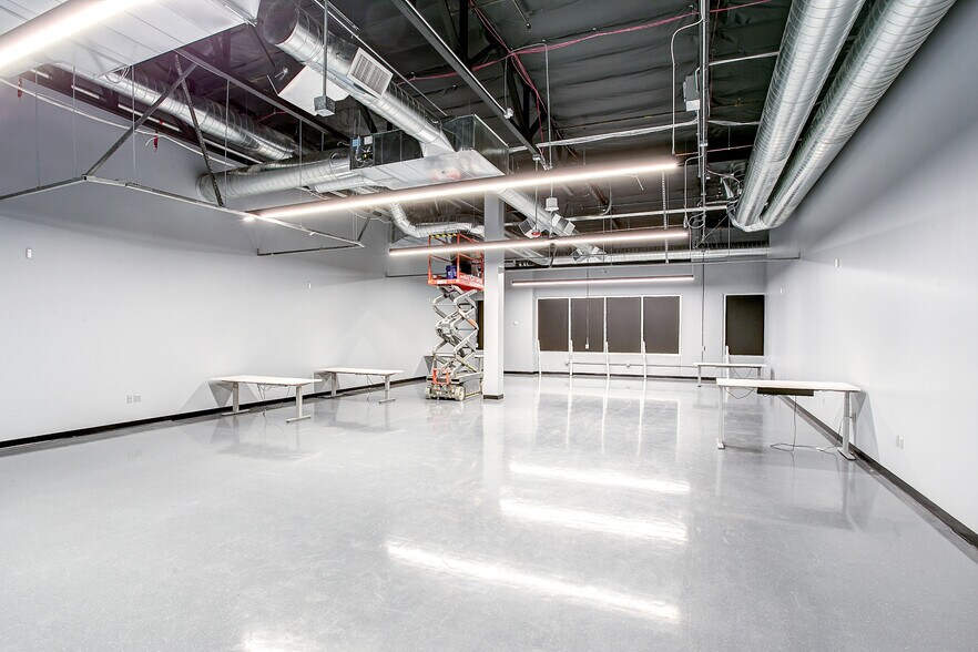 More Photos Of 3151 Zanker Rd, San Jose Research And Development For Lease