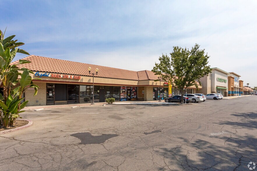 More Photos Of 5400 Olive Dr, Bakersfield General Retail For Lease