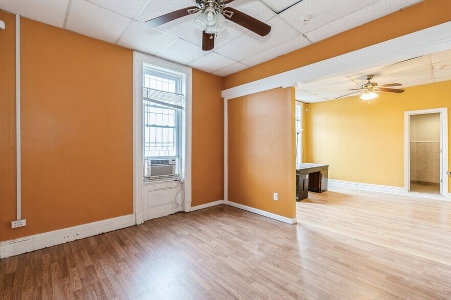 More Photos Of 1309-1313 Paterson Plank Rd, Secaucus Restaurant For Lease