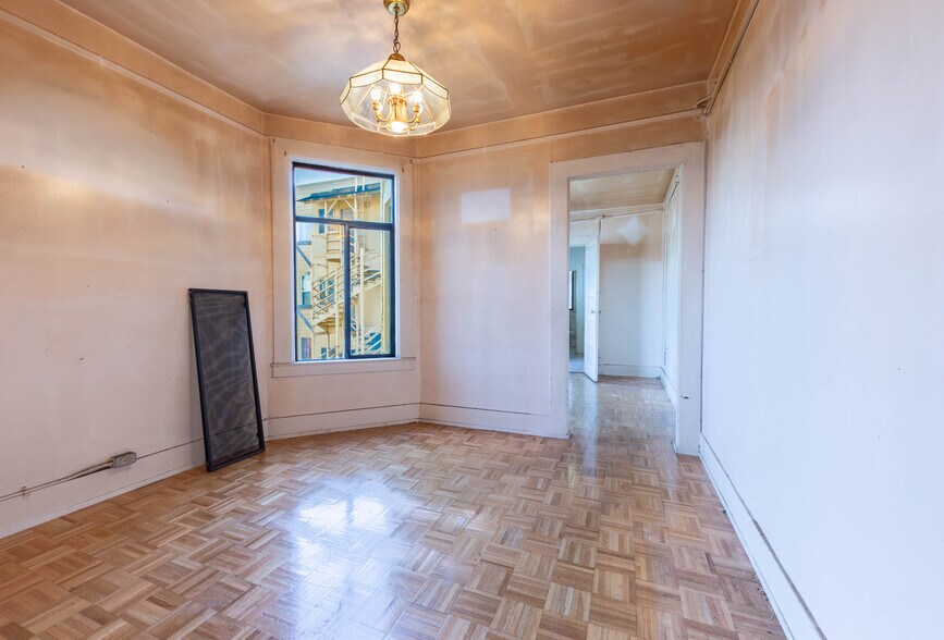 More Photos Of 39 John St, San Francisco Apartments For Sale