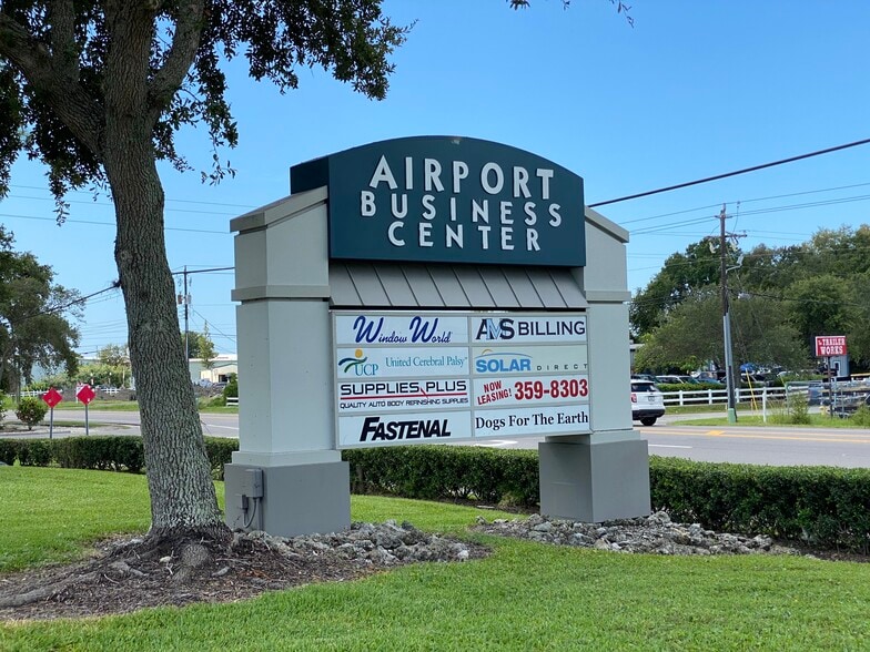 More Photos Of 6935 E 15th St, Sarasota Light Distribution For Lease