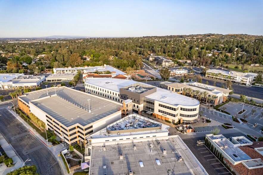 More Photos Of 1950 Sunny Crest Dr, Fullerton Medical For Lease