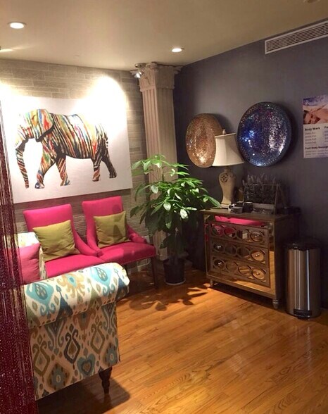 More Photos Of 4 W 28th St, New York Apartments For Lease