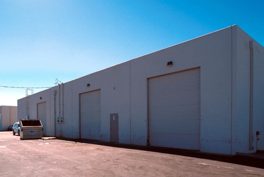 More Photos Of 3401-3409 W Whitton Ave, Phoenix Warehouse For Lease