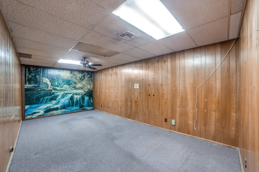 More Photos Of 5721 Broadway St, San Antonio Storefront Retail Office For Lease