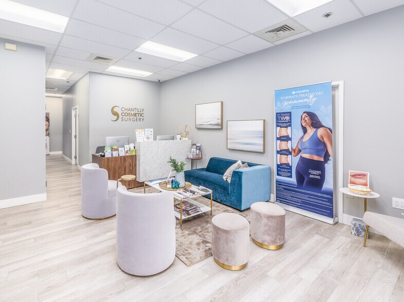 More Photos Of 4437 Brookfield Corporate Dr, Chantilly Office For Sale