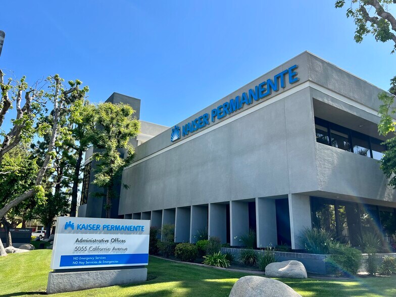 Primary Photo Of 5055 California Ave, Bakersfield Office For Sale